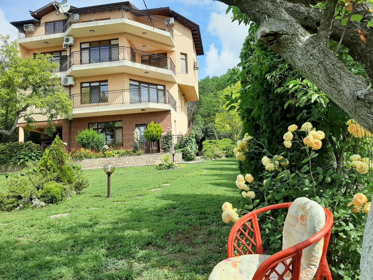Villa Prolet General-Kantardzhievo Exterior foto