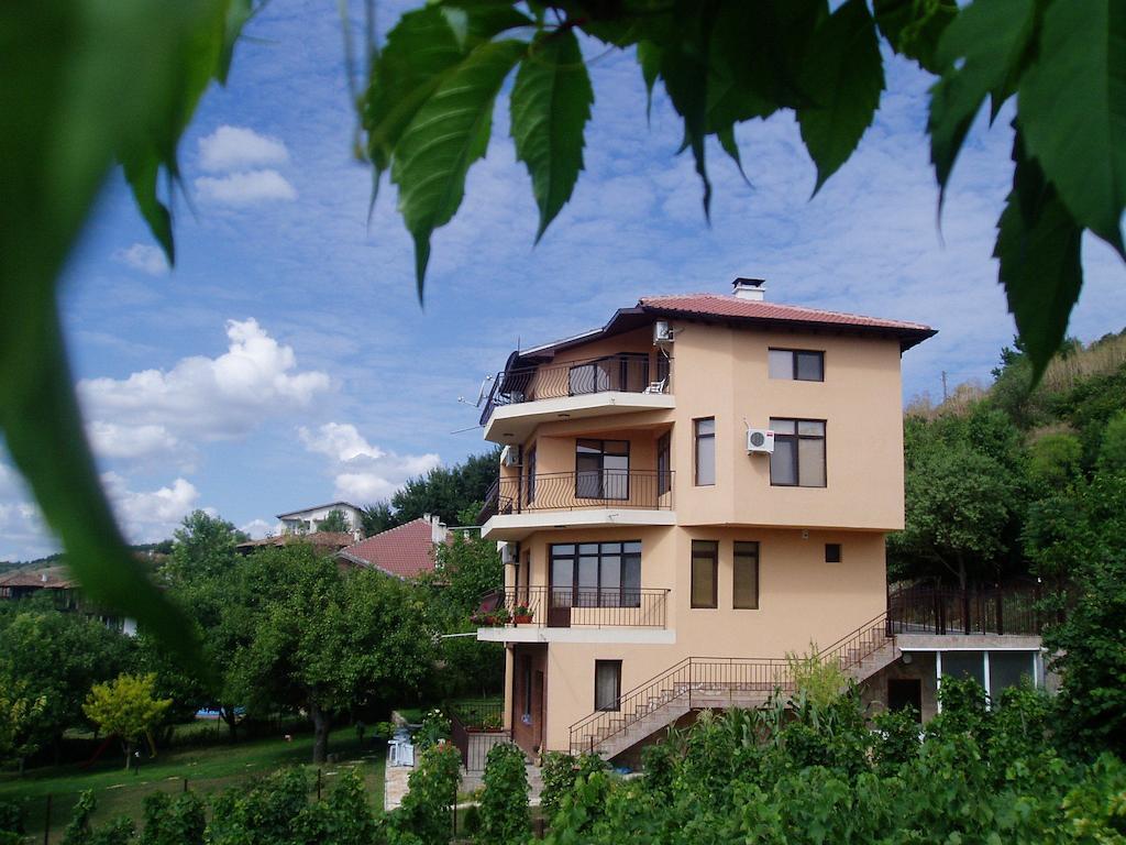 Villa Prolet General-Kantardzhievo Zimmer foto