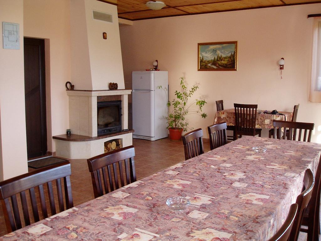 Villa Prolet General-Kantardzhievo Zimmer foto